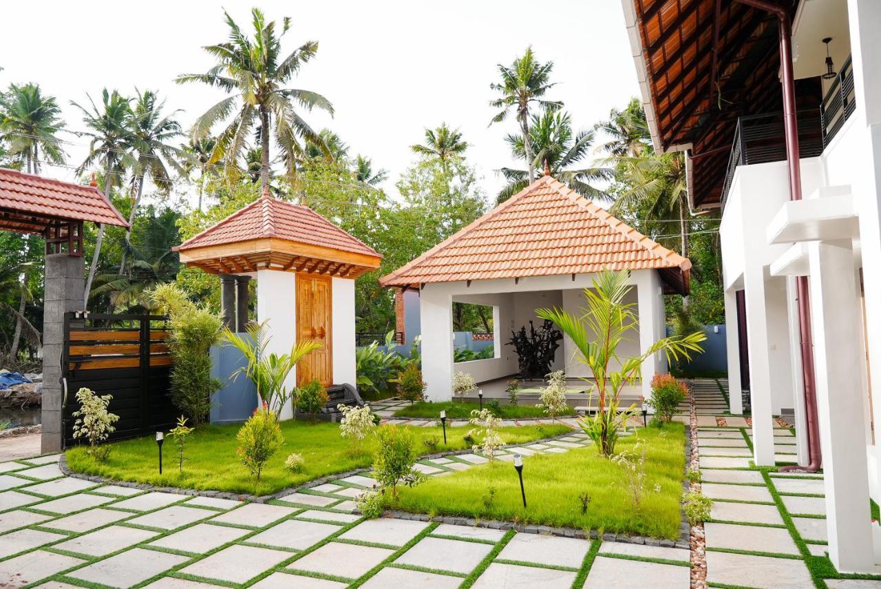 Kalloos Island Backwater Resort Kollam Dış mekan fotoğraf
