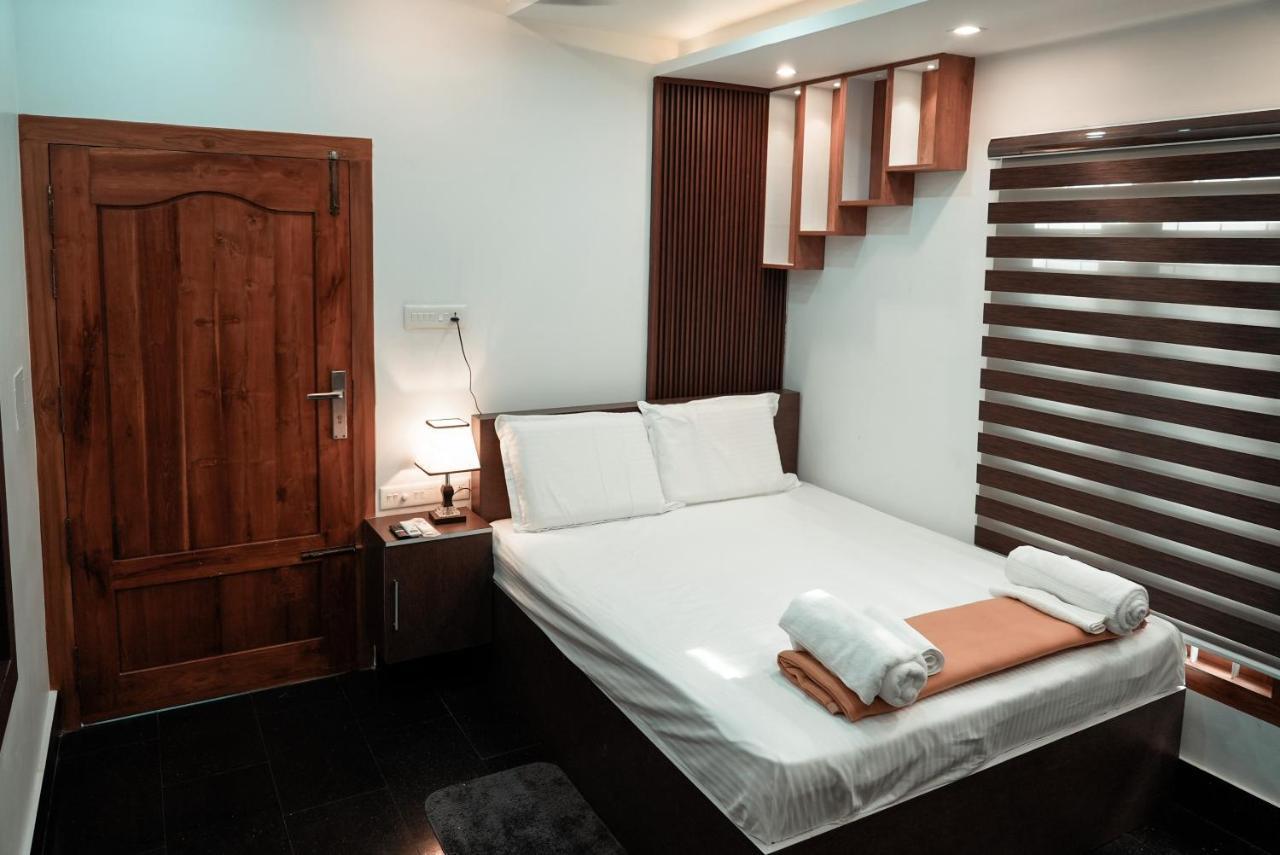 Kalloos Island Backwater Resort Kollam Dış mekan fotoğraf